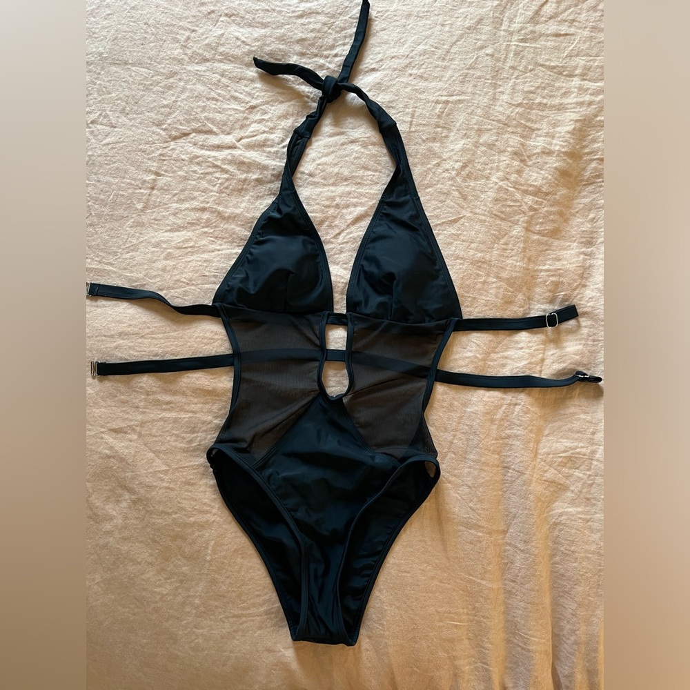 CupShe black cutout one piece swimsuit